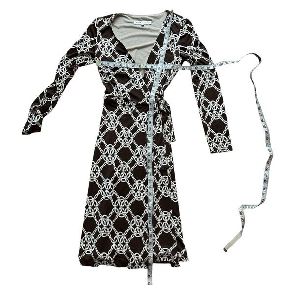 Trina Turk Silk Long Sleeve Wrap Dress Size Small - Picture 3 of 9